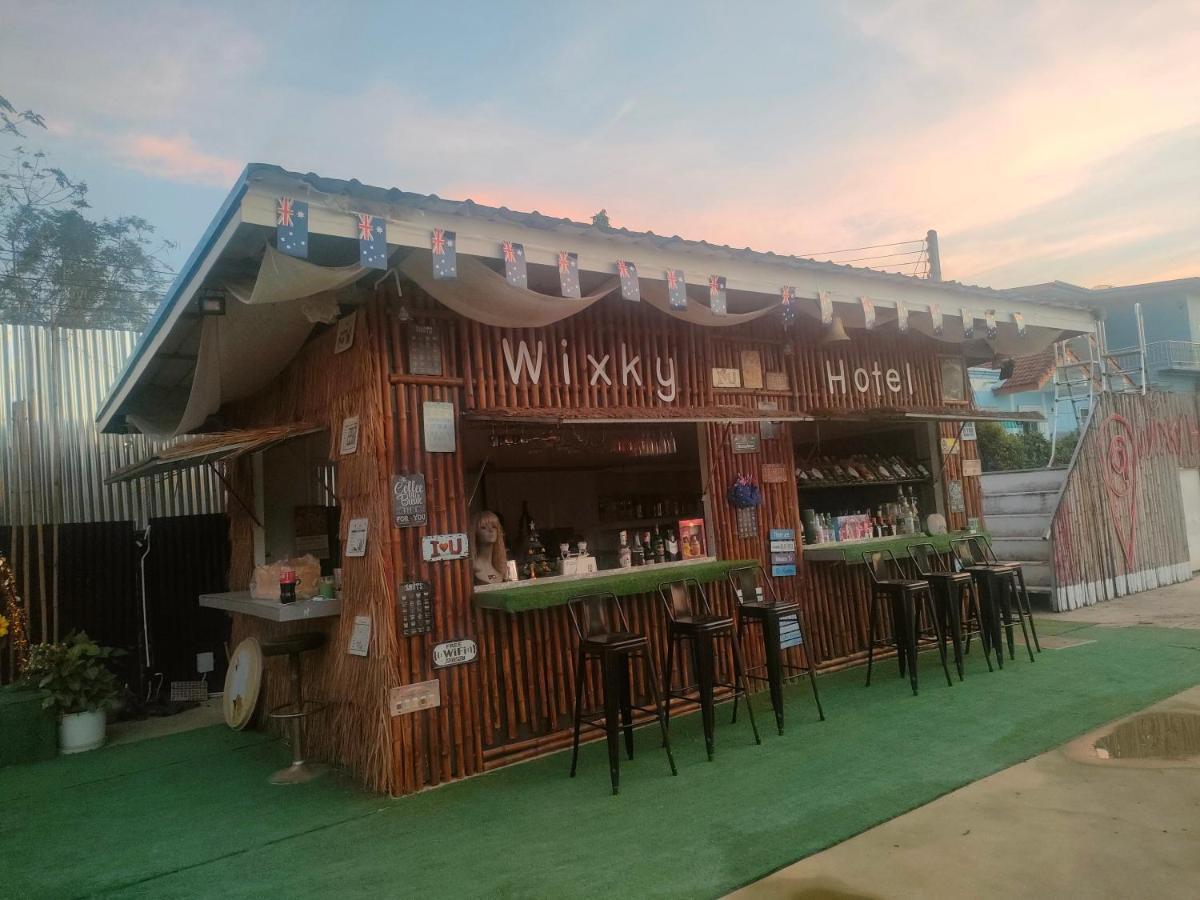 Wixky Hotel Nong Khai Bagian luar foto