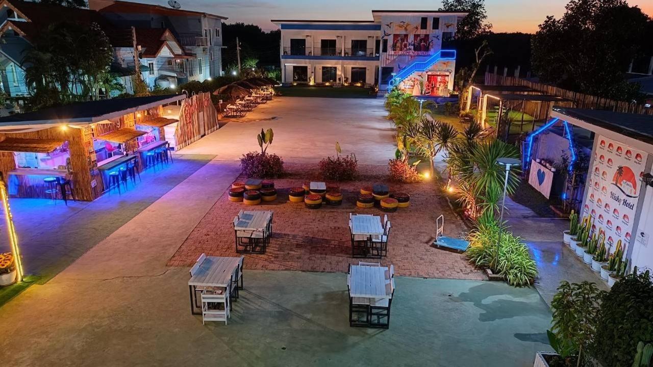 Wixky Hotel Nong Khai Bagian luar foto